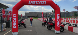 Okruhové testování Hypermotard 698 Mono